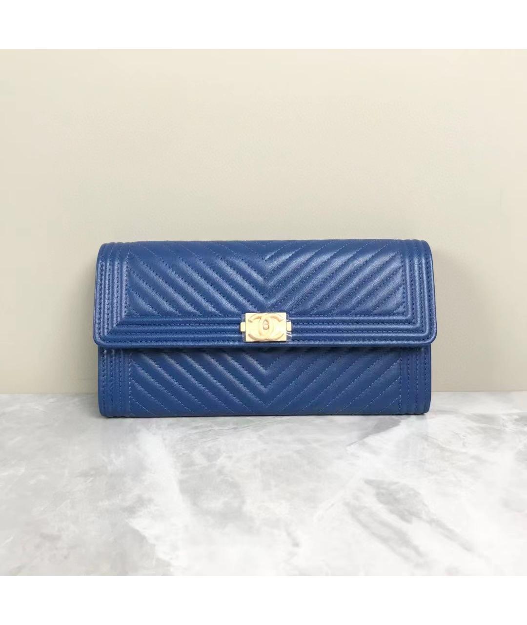 CHANEL Голубой кожаный кошелек, фото 9