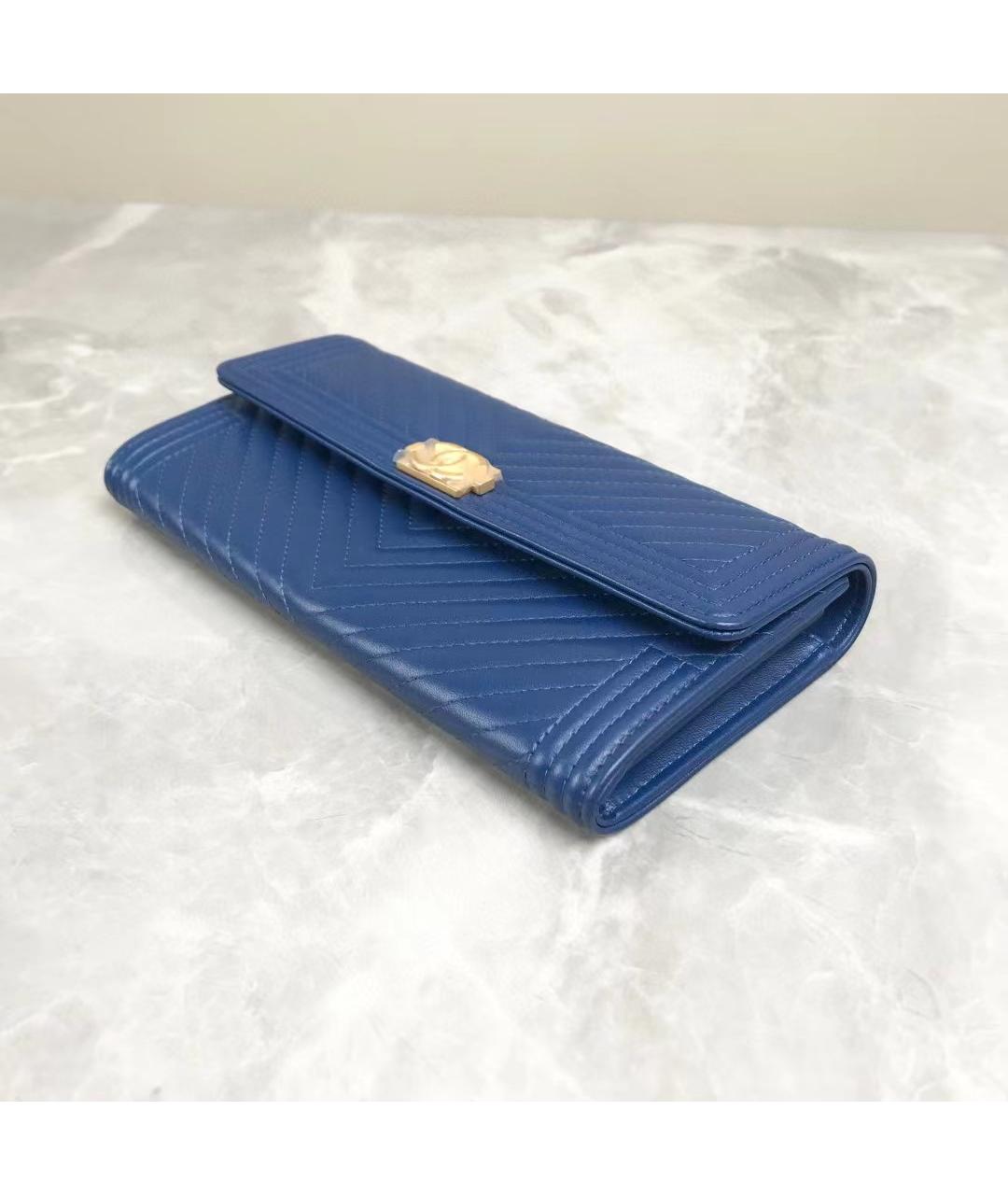 CHANEL Голубой кожаный кошелек, фото 7