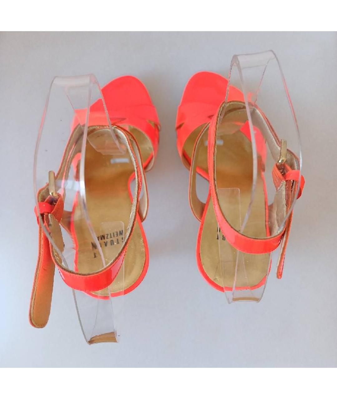 STUART WEITZMAN Красные босоножки из лакированной кожи, фото 3