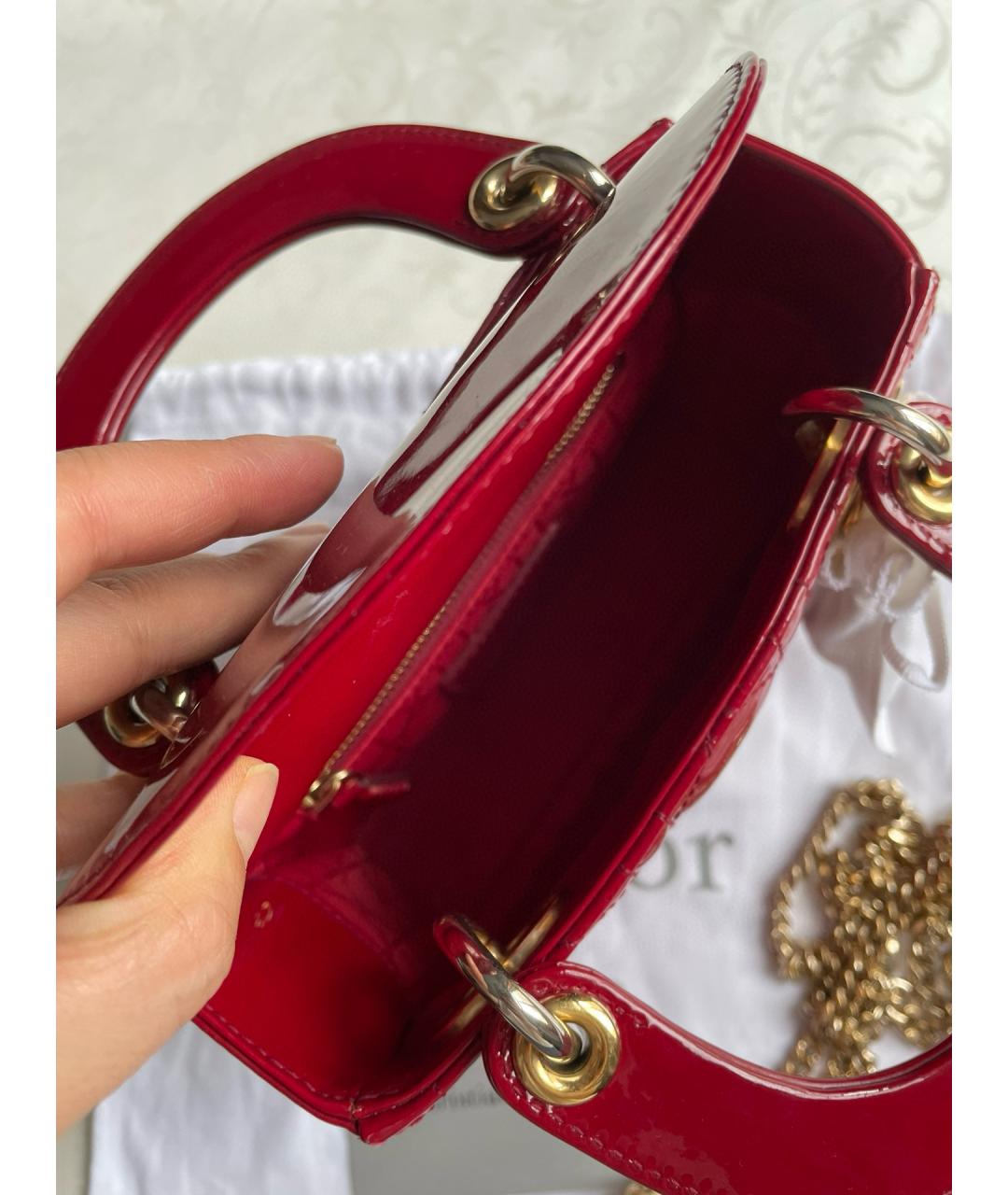 CHRISTIAN DIOR Красная сумка с короткими ручками из лакированной кожи, фото 6