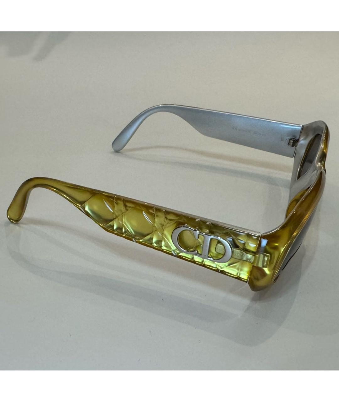 CHRISTIAN DIOR Золотые пластиковые солнцезащитные очки, фото 2