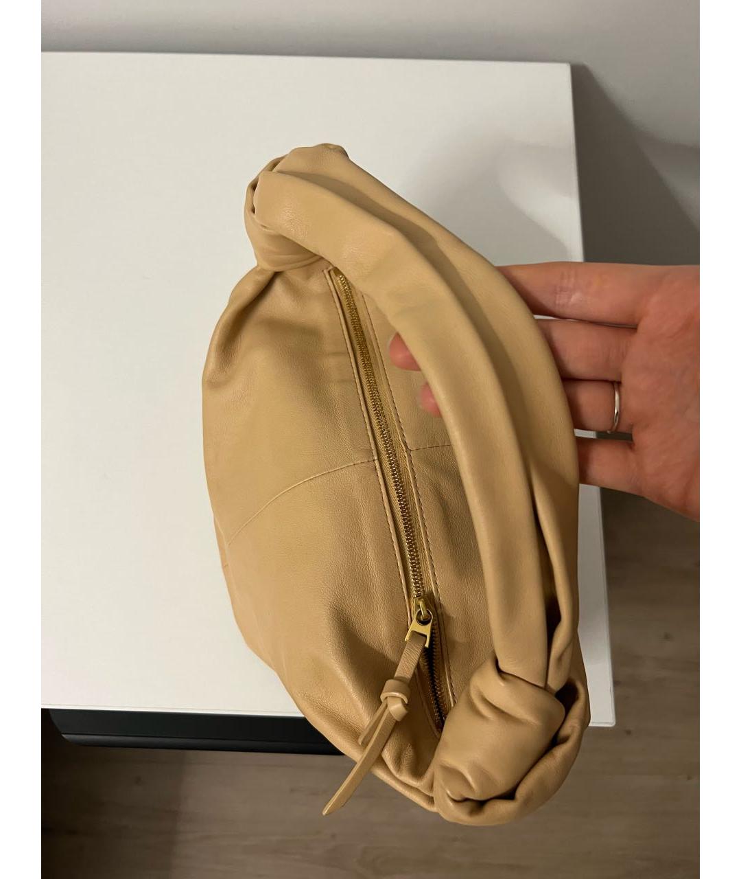 BOTTEGA VENETA Бежевая кожаная сумка с короткими ручками, фото 3