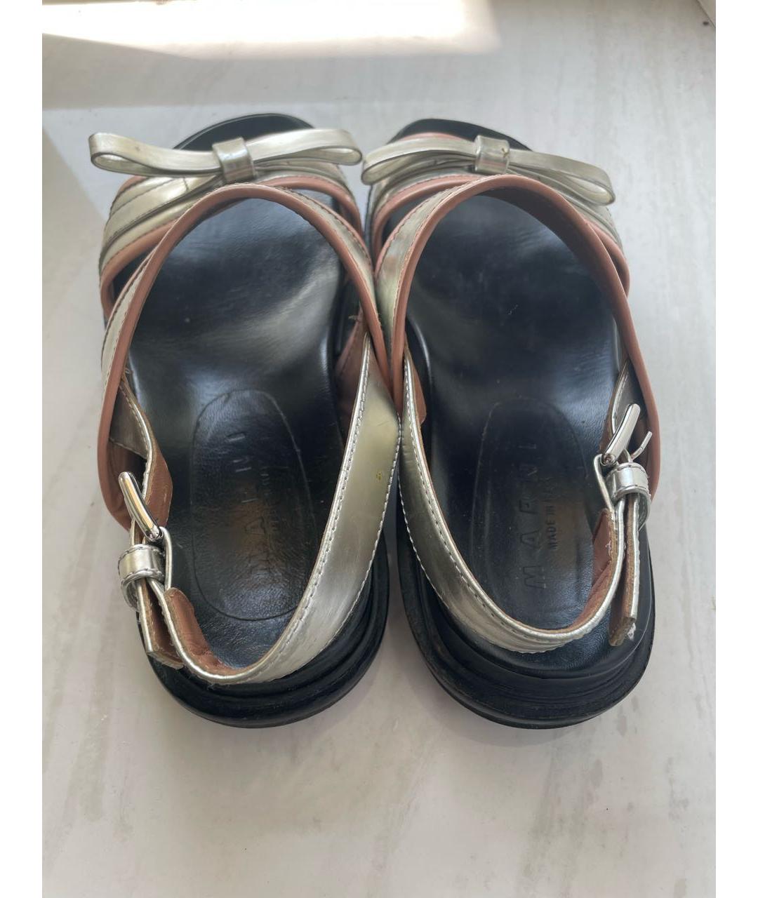 MARNI Серебряные сандалии из лакированной кожи, фото 3