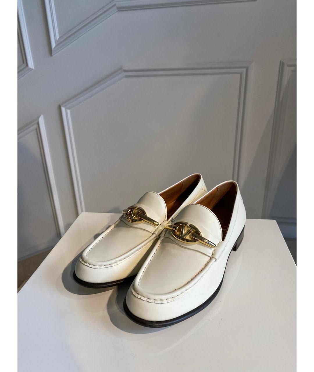 VALENTINO Белые кожаные лоферы, фото 2