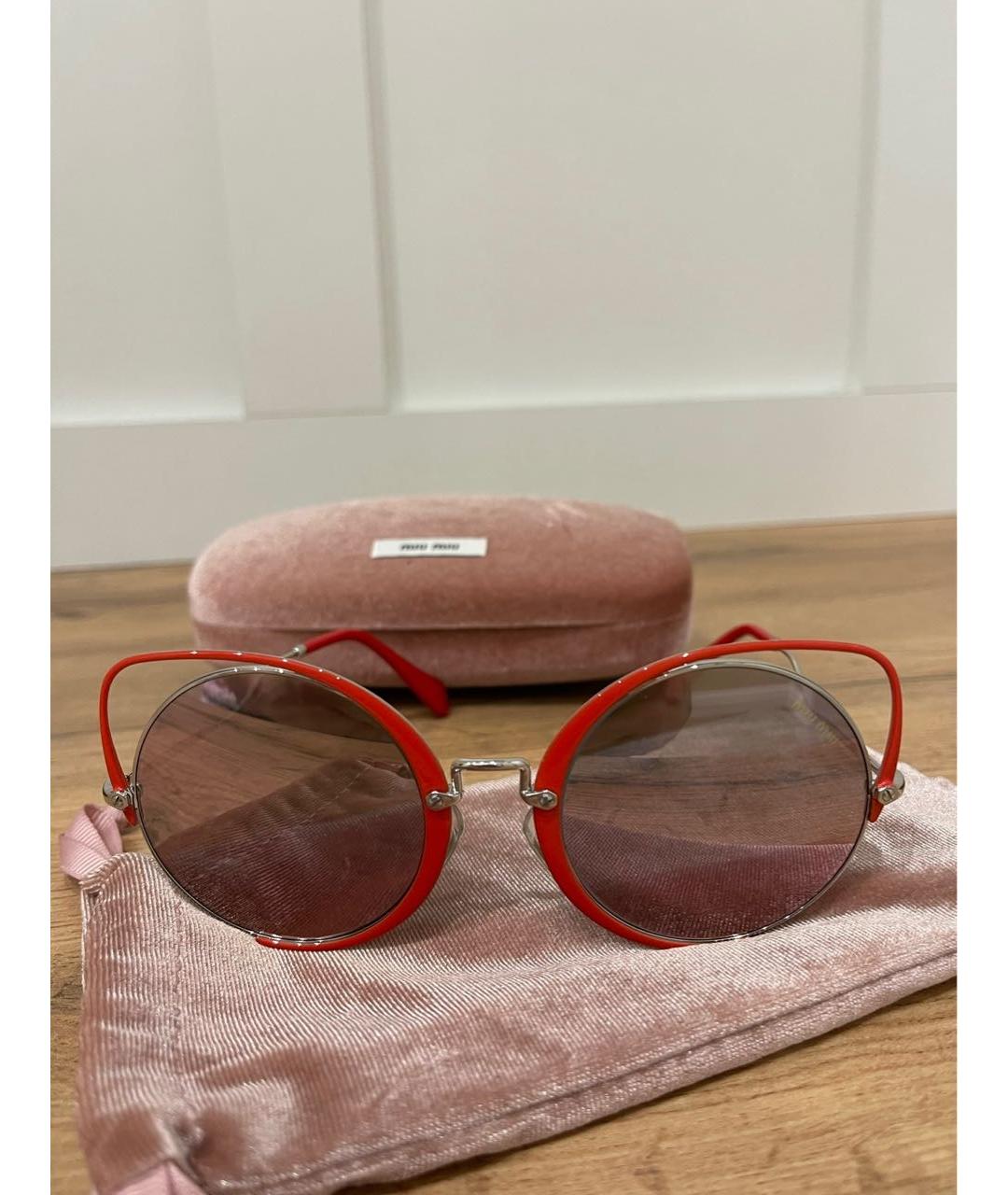 MIU MIU Красные солнцезащитные очки, фото 4