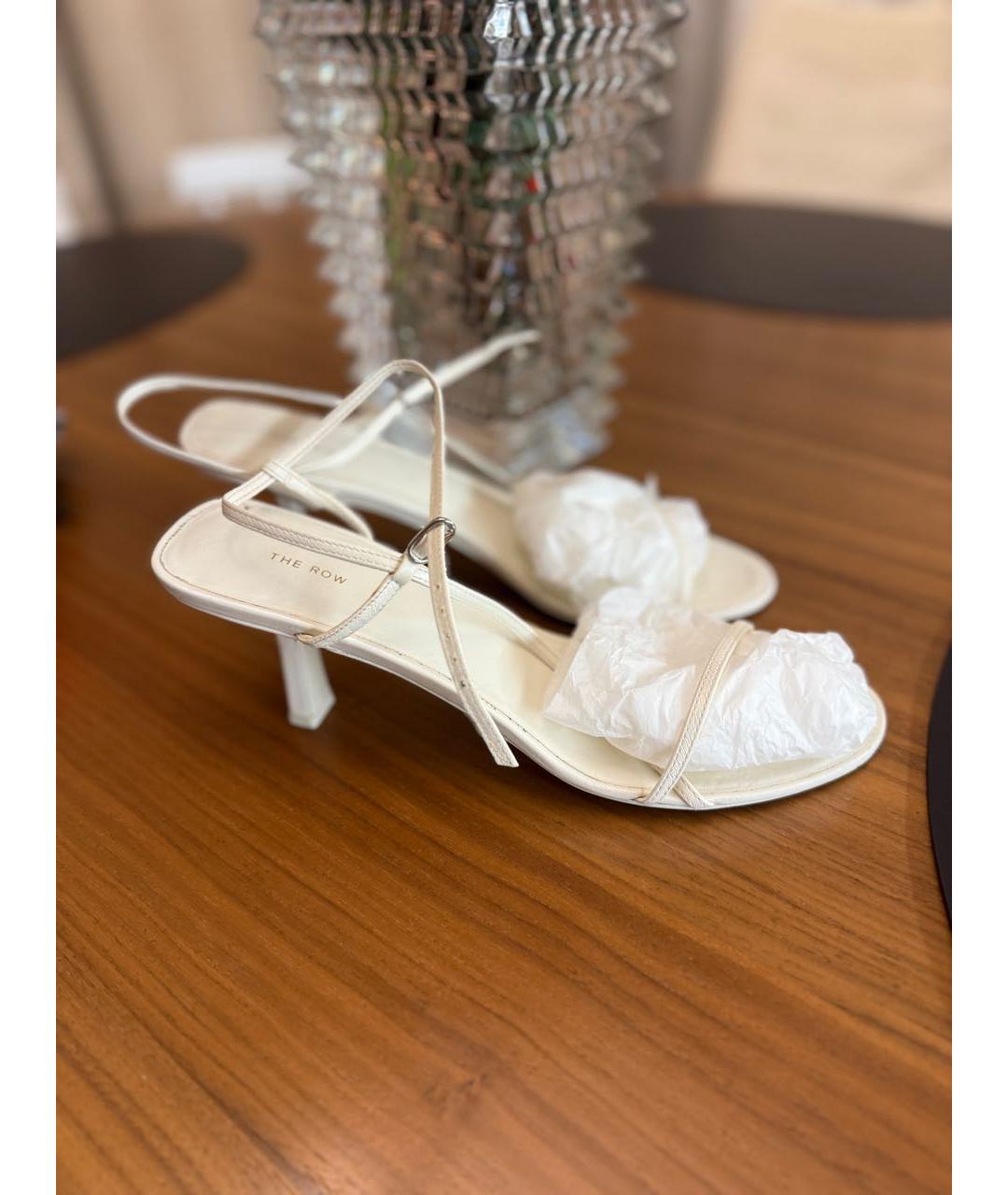 THE ROW Белые кожаные босоножки, фото 5
