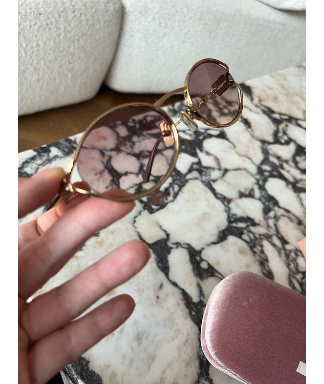 MIU MIU Розовые металлические солнцезащитные очки, фото 5