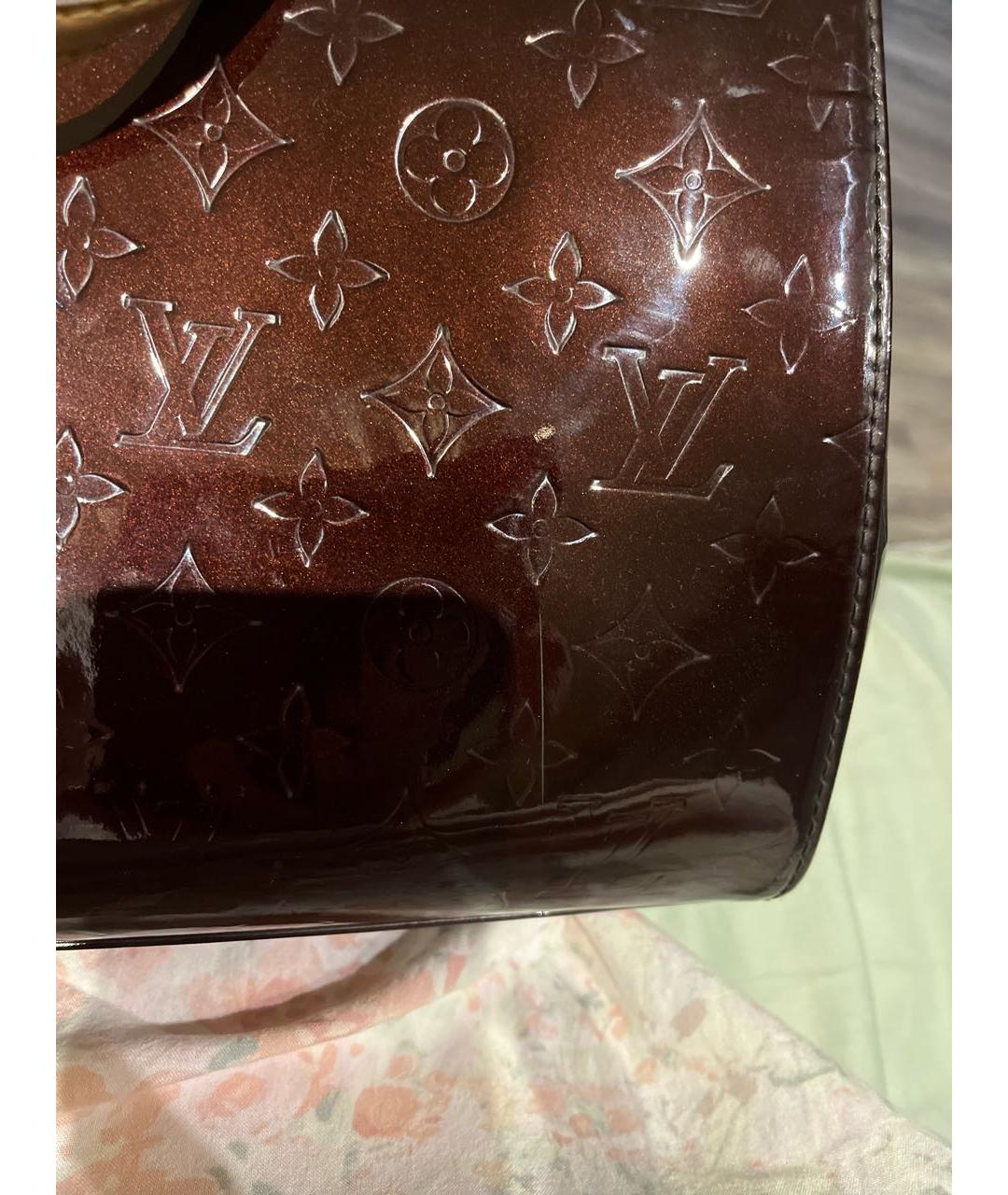 LOUIS VUITTON Бордовая сумка с короткими ручками из лакированной кожи, фото 7