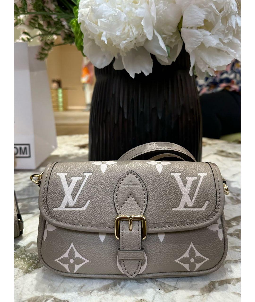 LOUIS VUITTON Бежевая кожаная сумка через плечо, фото 4