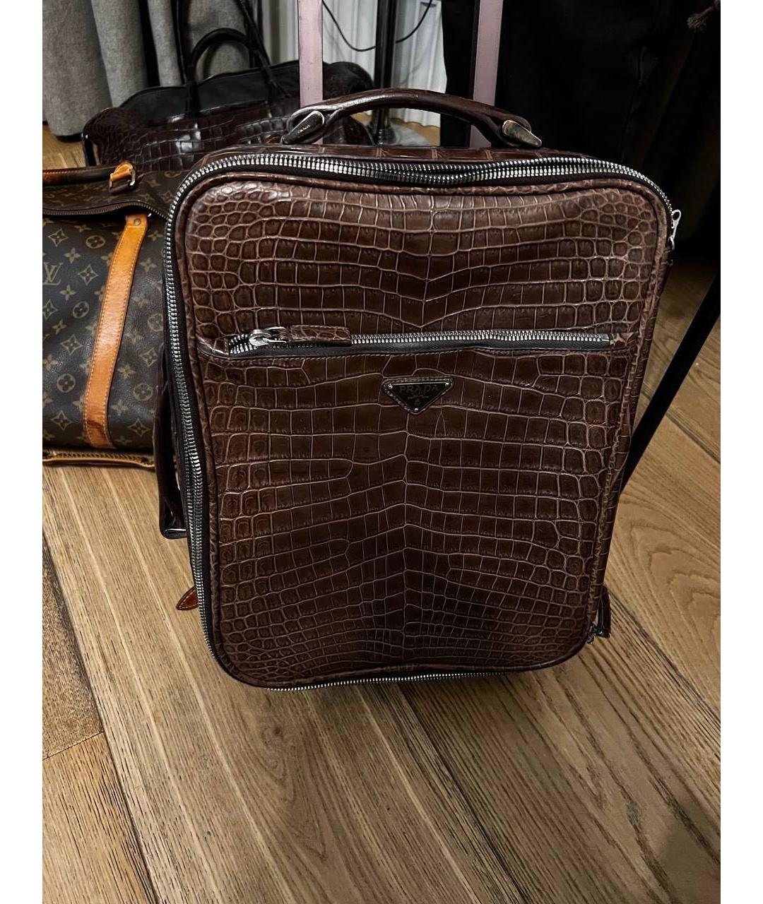 PRADA Коричневый кожаный чемодан, фото 3