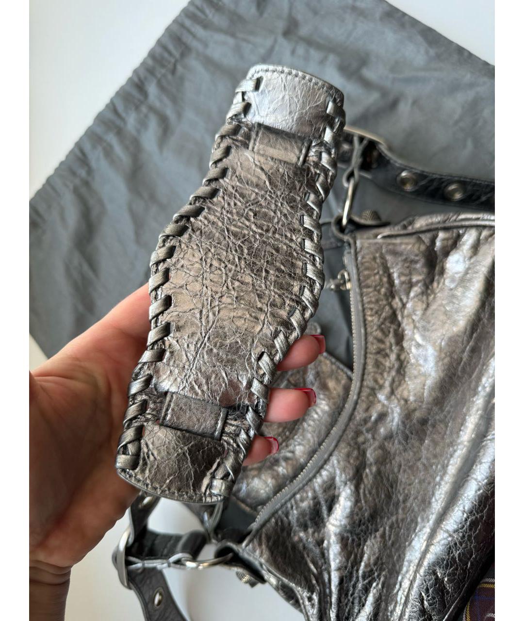 BALENCIAGA Серебряная кожаная сумка через плечо, фото 8