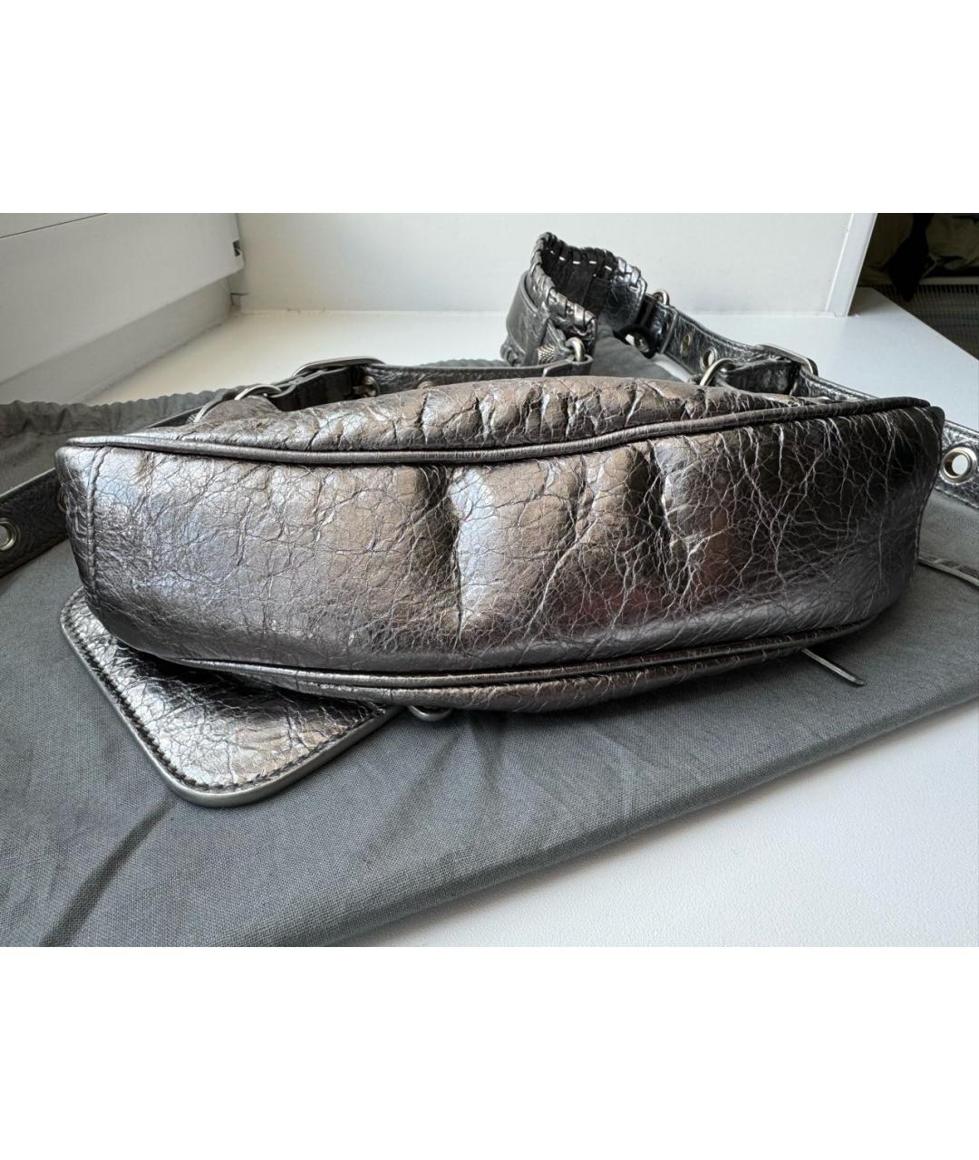 BALENCIAGA Серебряная кожаная сумка через плечо, фото 6