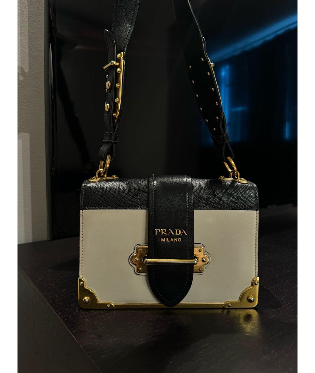 PRADA Cahier