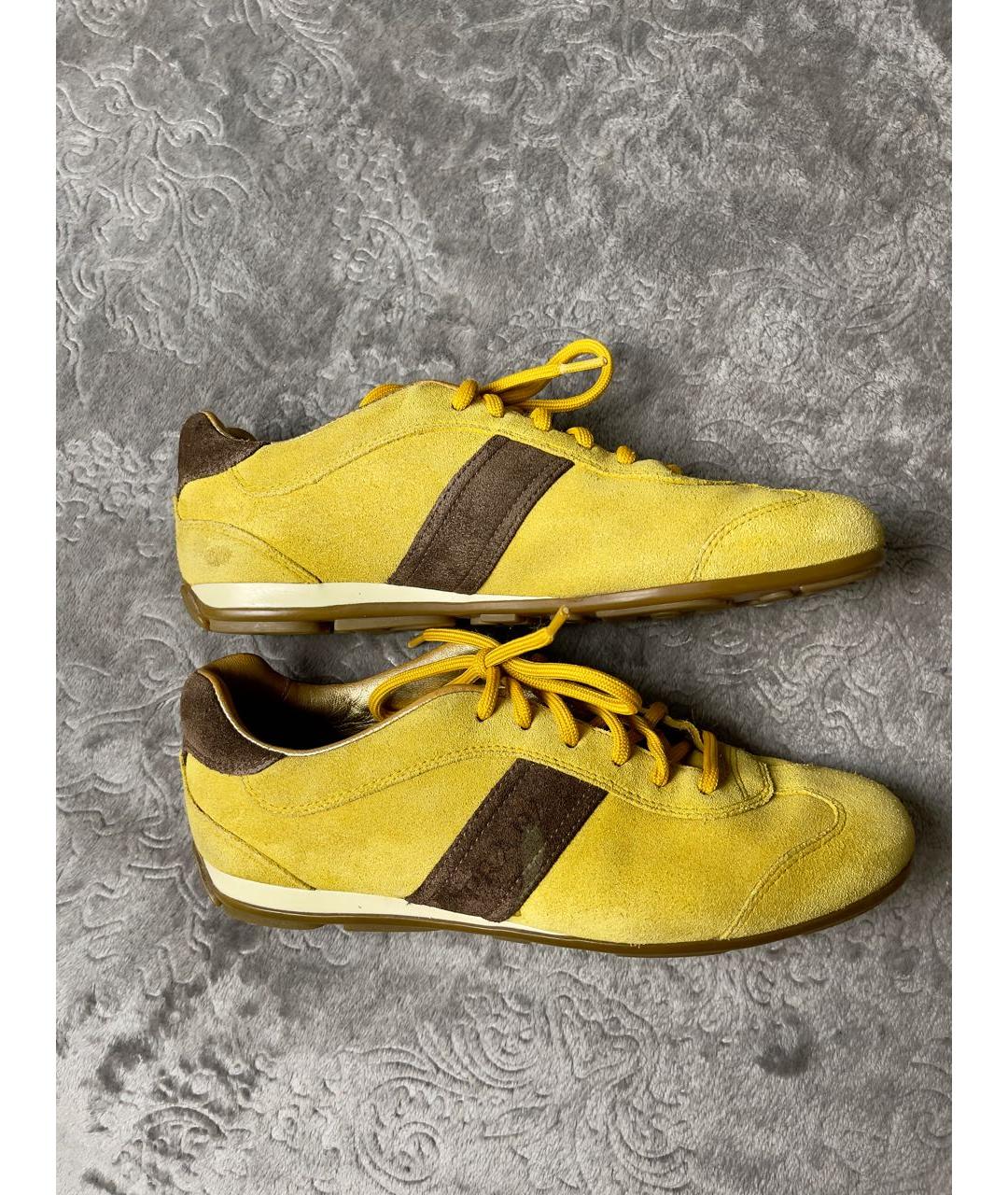 PRADA Желтые замшевые кроссовки, фото 3