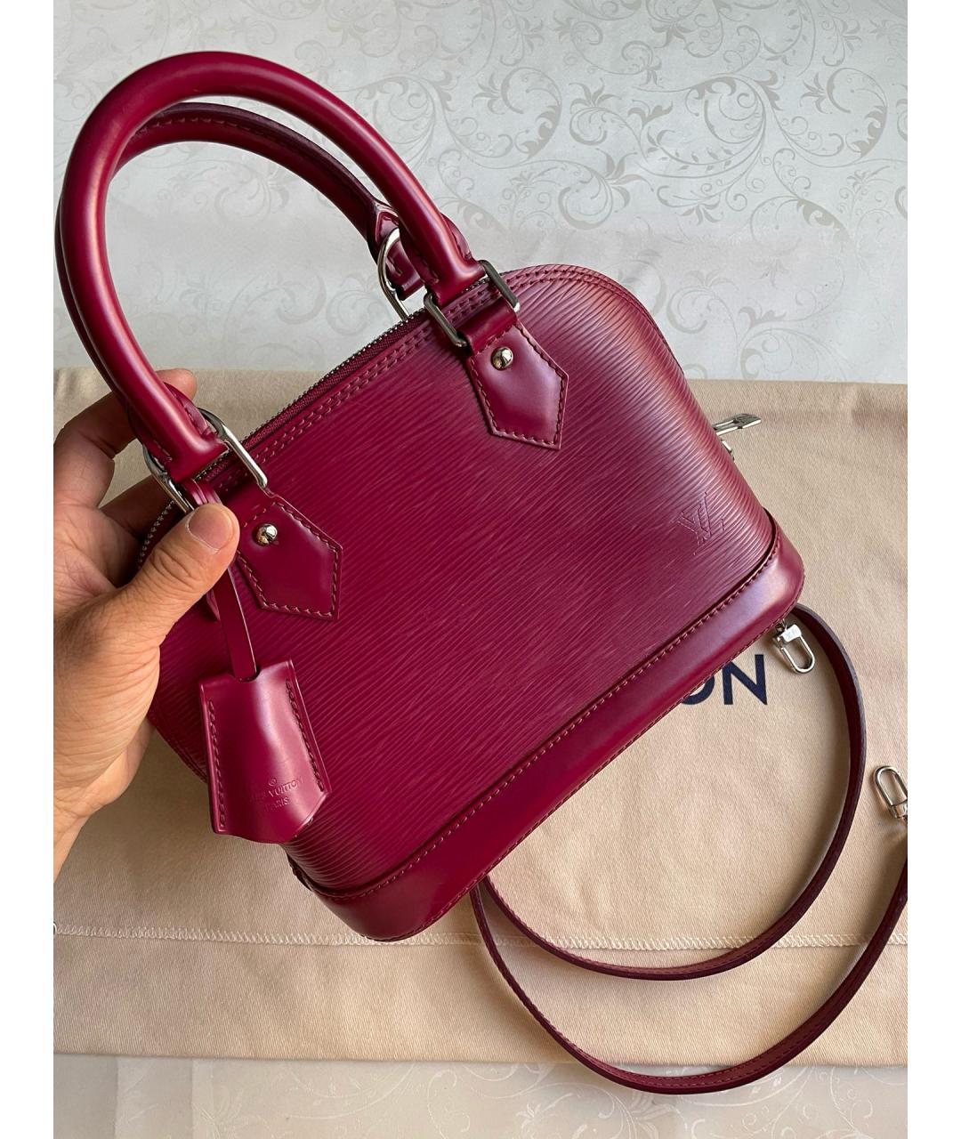 LOUIS VUITTON Красная кожаная сумка с короткими ручками, фото 2