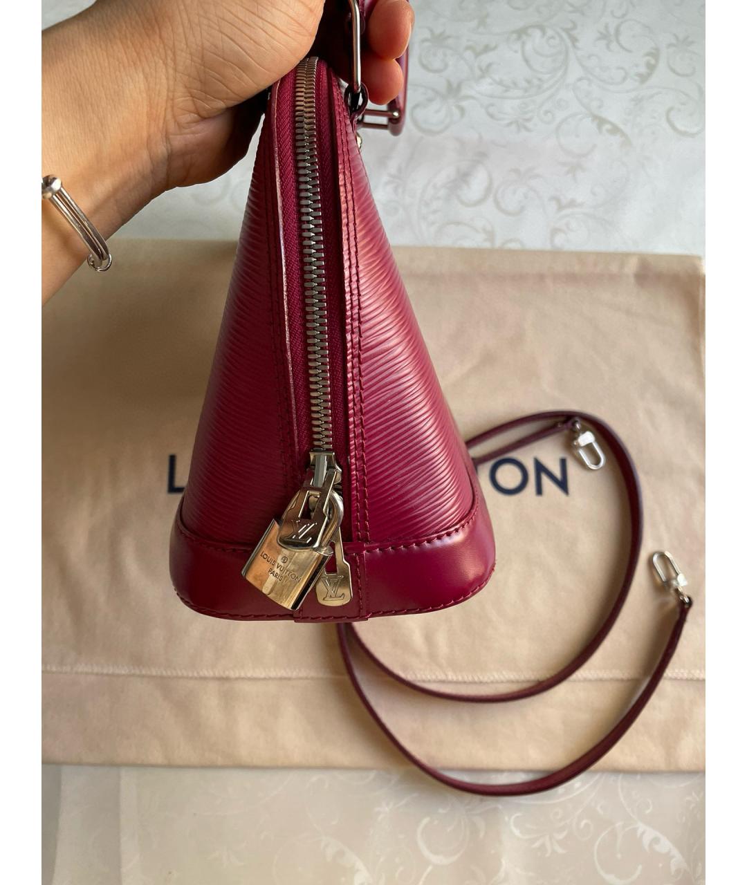 LOUIS VUITTON Красная кожаная сумка с короткими ручками, фото 4