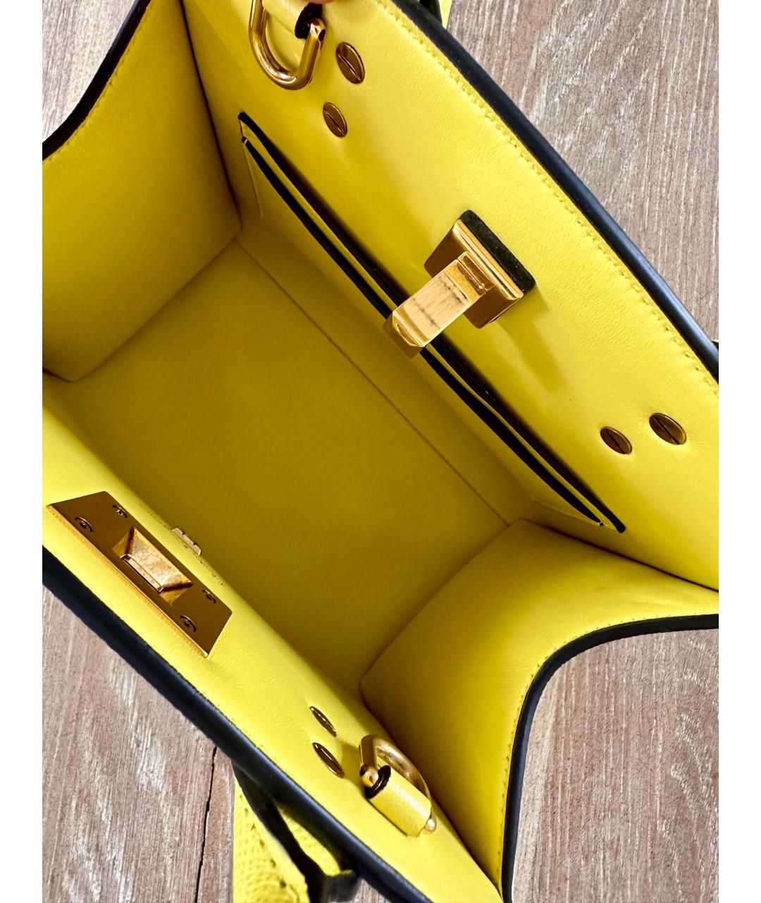FERRAGAMO Желтая кожаная сумка тоут, фото 4