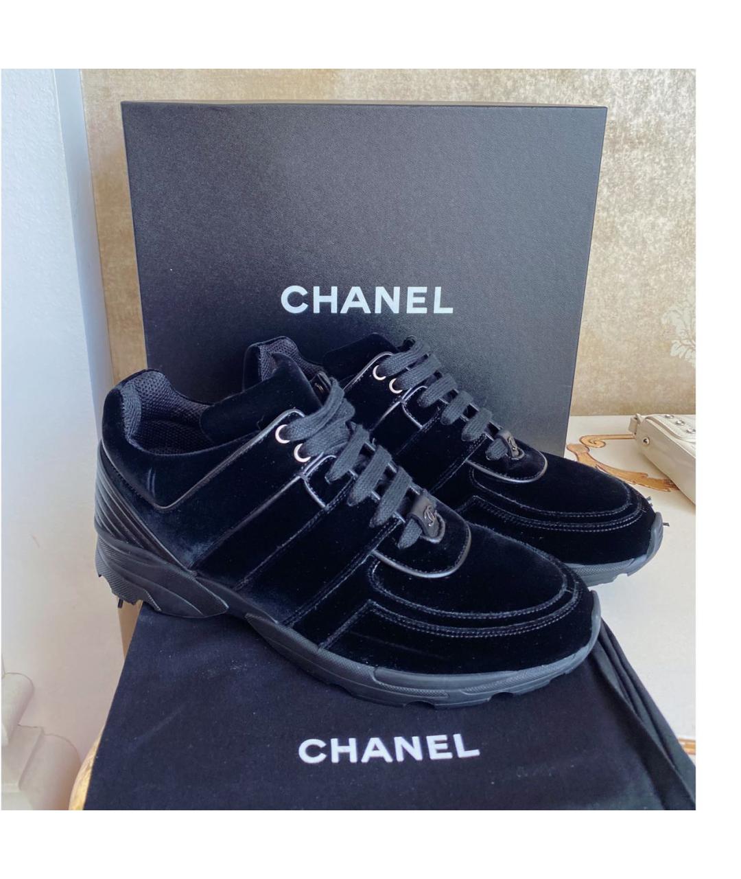 CHANEL Черные бархатные кроссовки, фото 3