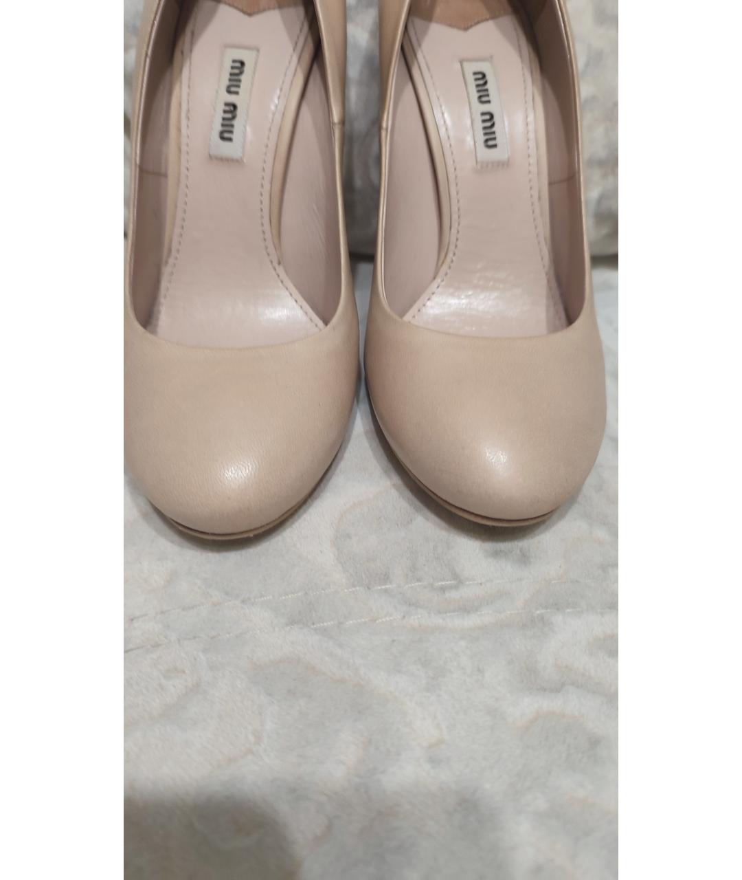 MIU MIU Бежевые кожаные туфли, фото 7