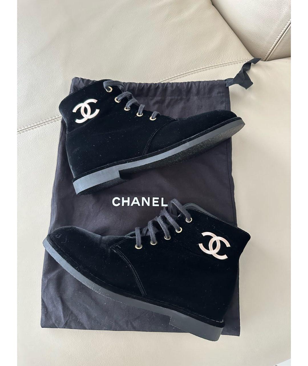 CHANEL PRE-OWNED Черные бархатные ботинки, фото 8