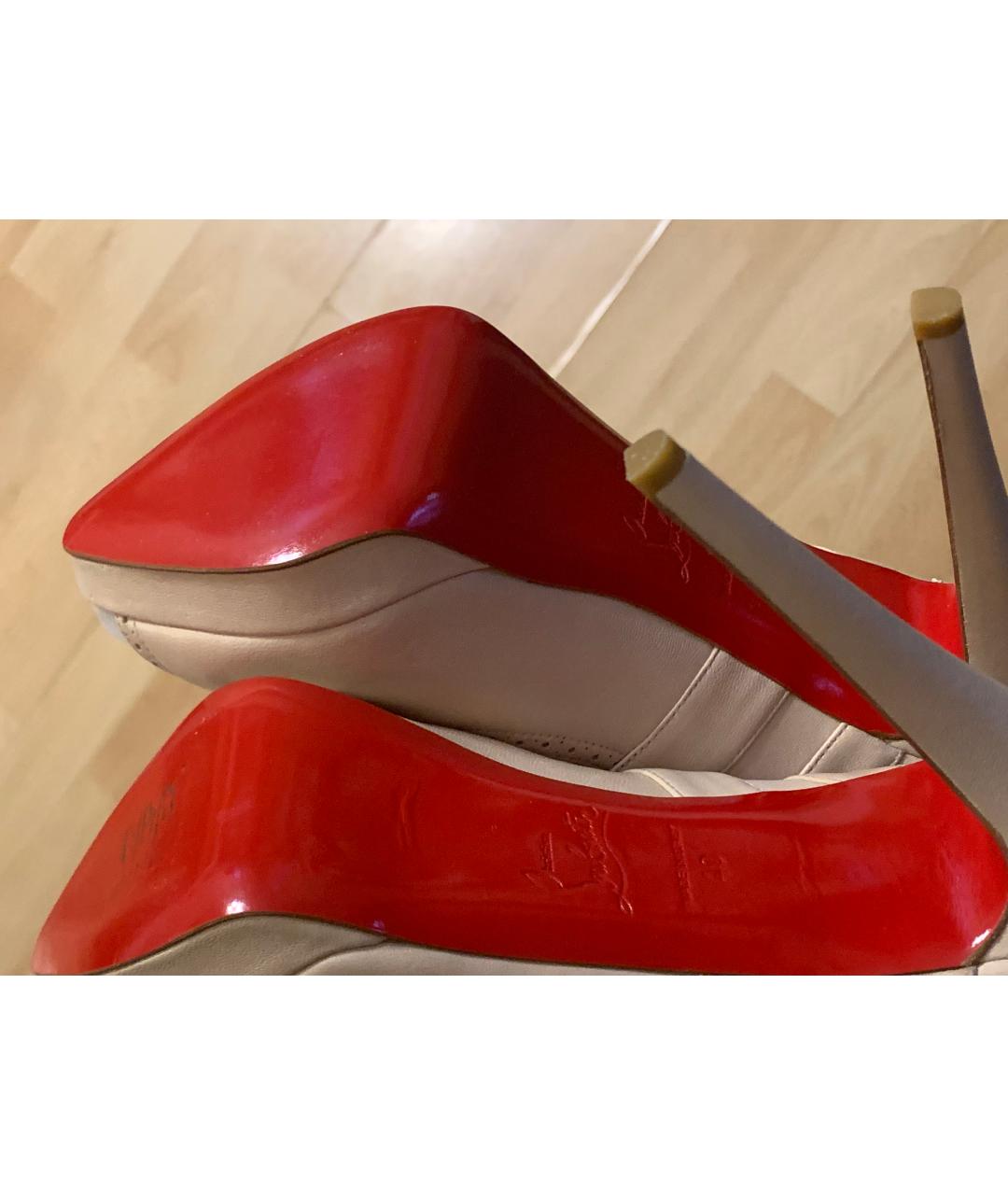 CHRISTIAN LOUBOUTIN Бежевые кожаные туфли, фото 5