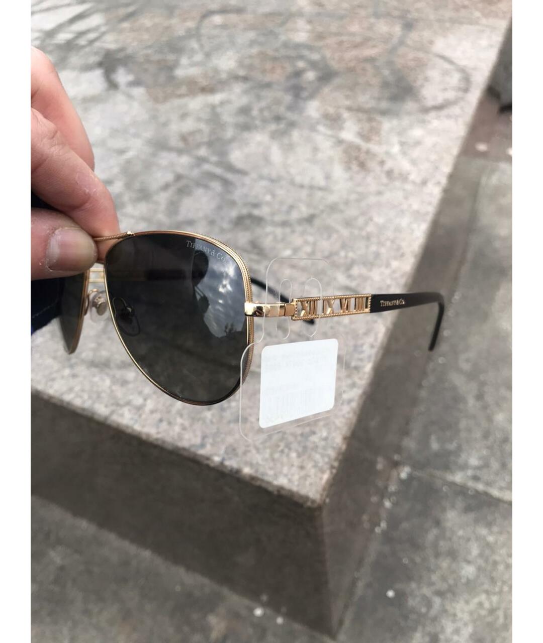 TIFFANY&CO Золотые металлические солнцезащитные очки, фото 2