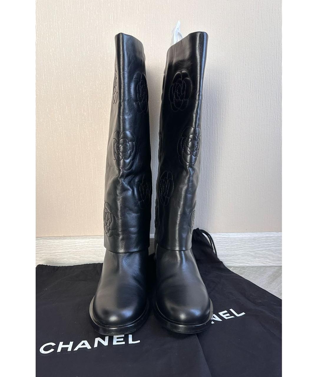 CHANEL Черные кожаные сапоги, фото 2