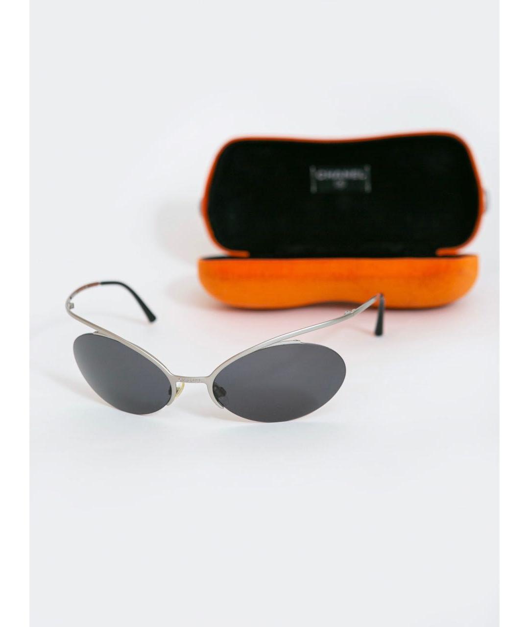 CHANEL PRE-OWNED Металлические солнцезащитные очки, фото 3
