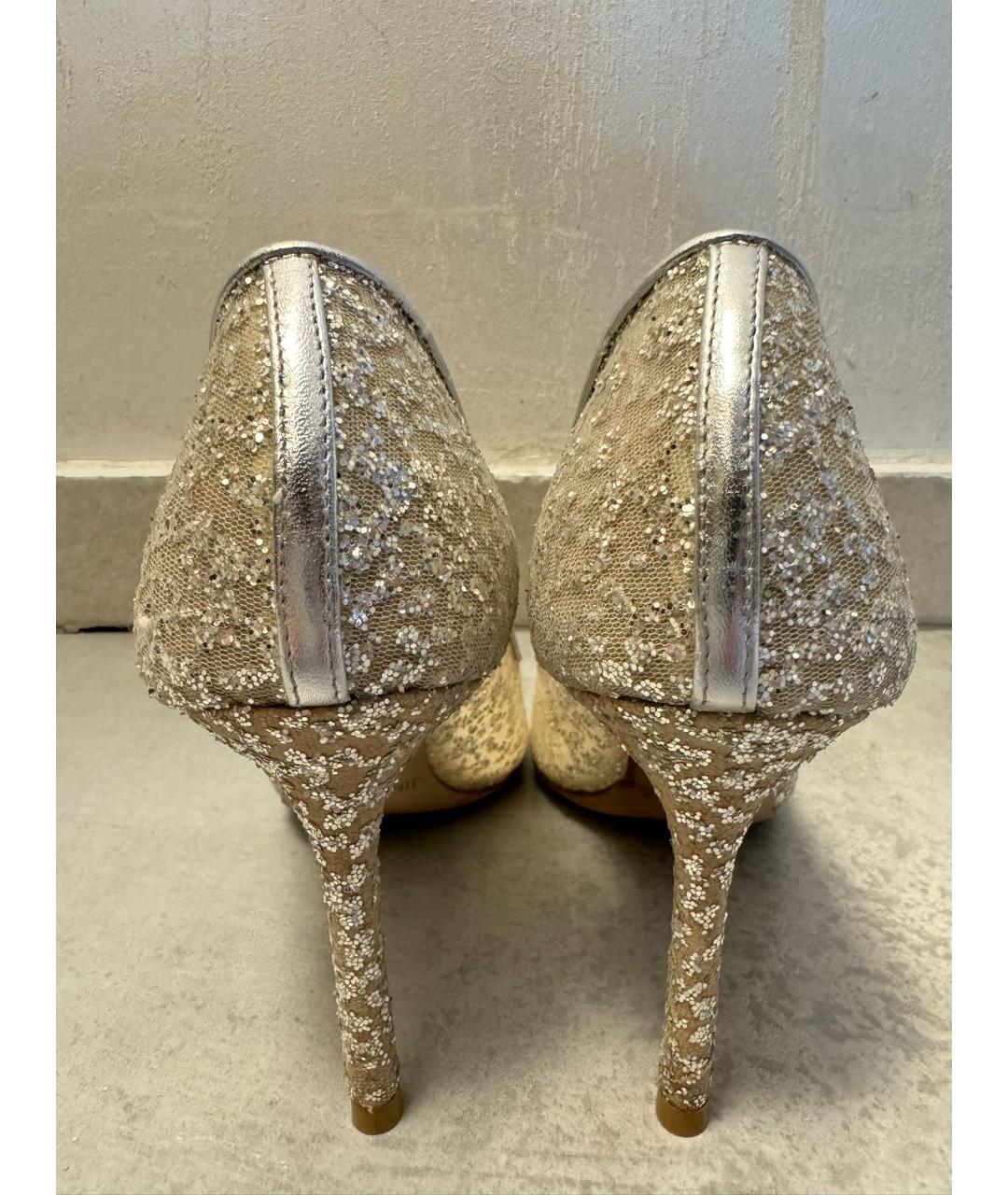 JIMMY CHOO Серебряные текстильные свадебные туфли на среднем каблуке, фото 4
