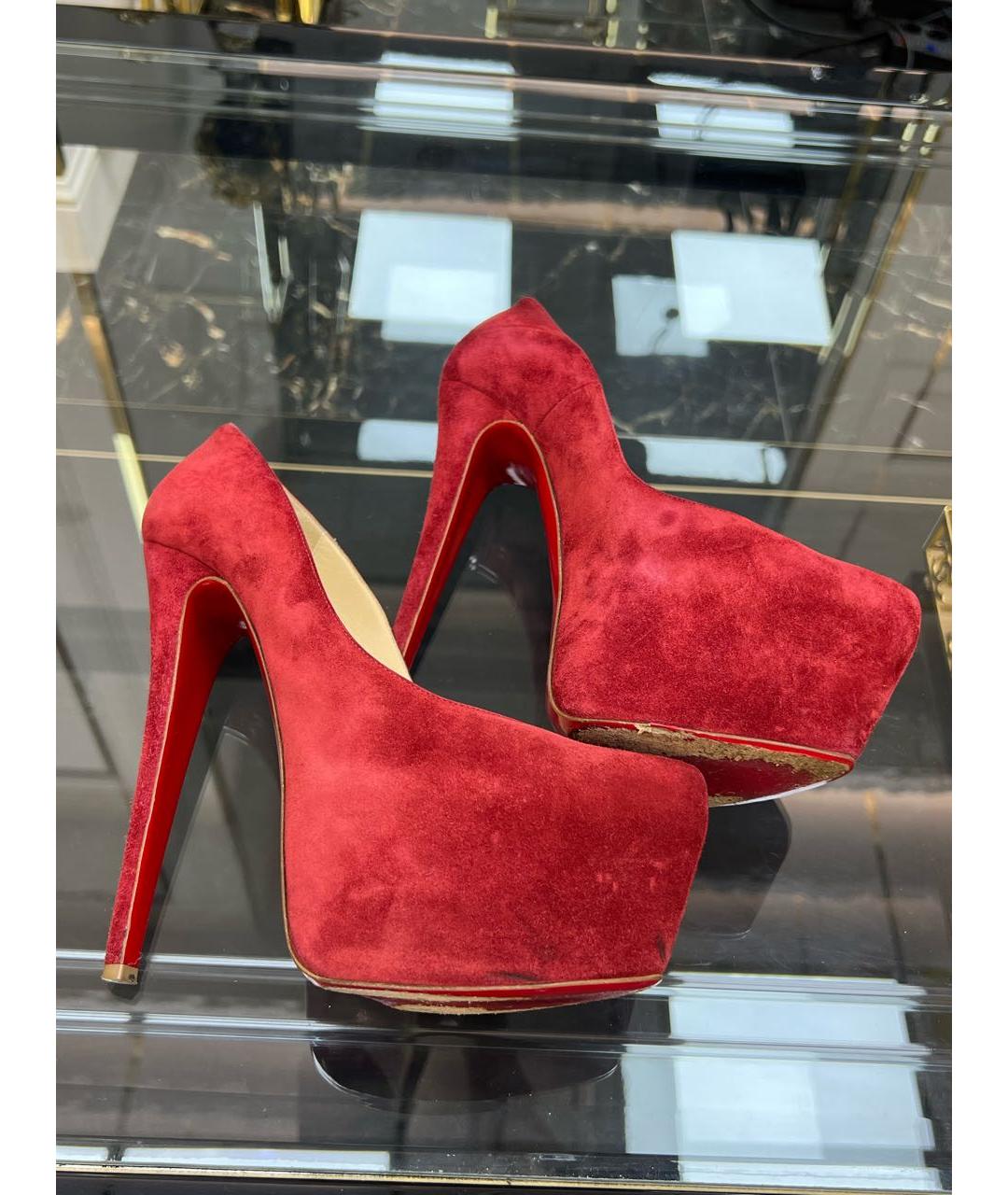 CHRISTIAN LOUBOUTIN Красные замшевые туфли, фото 9