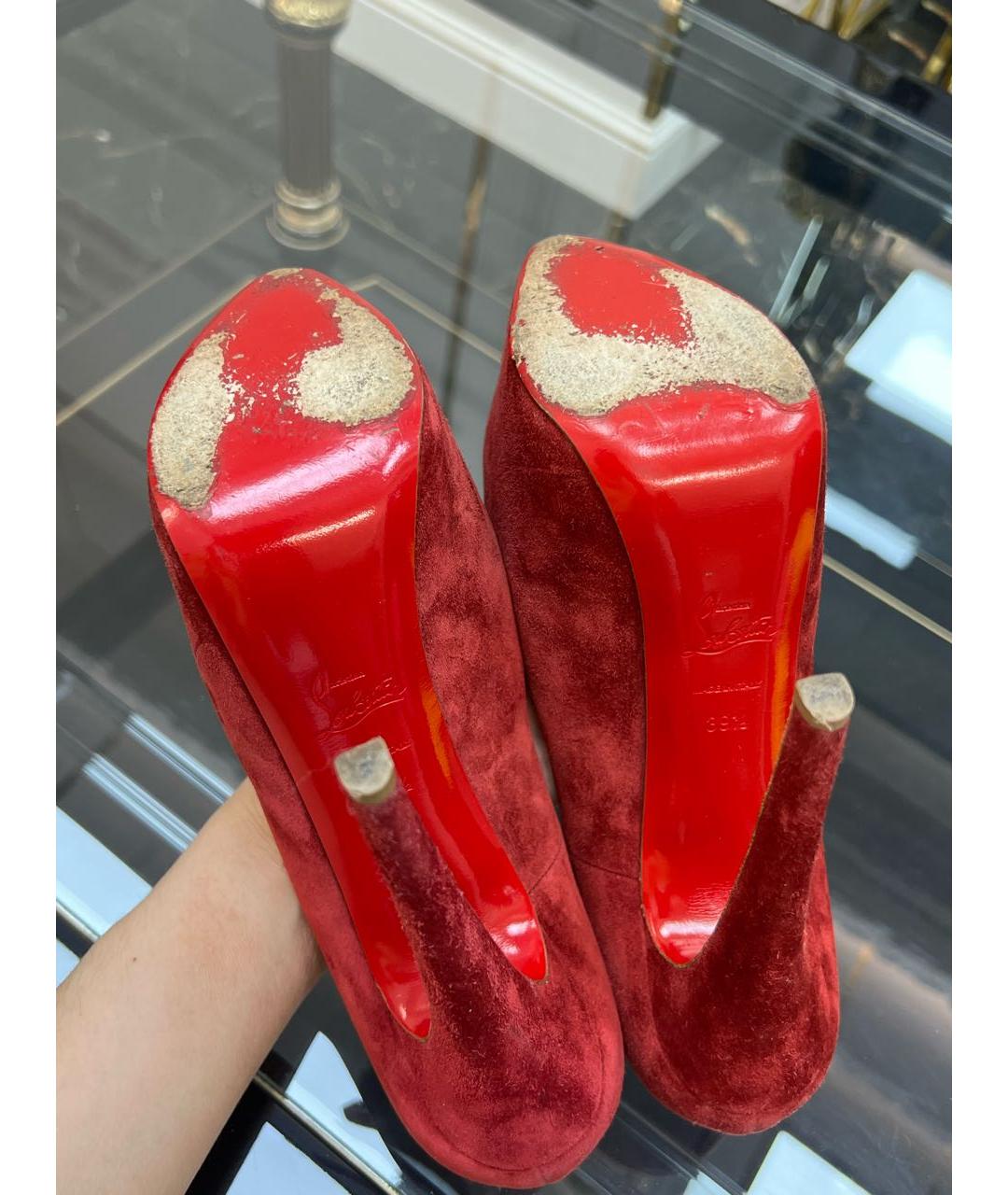 CHRISTIAN LOUBOUTIN Красные замшевые туфли, фото 5