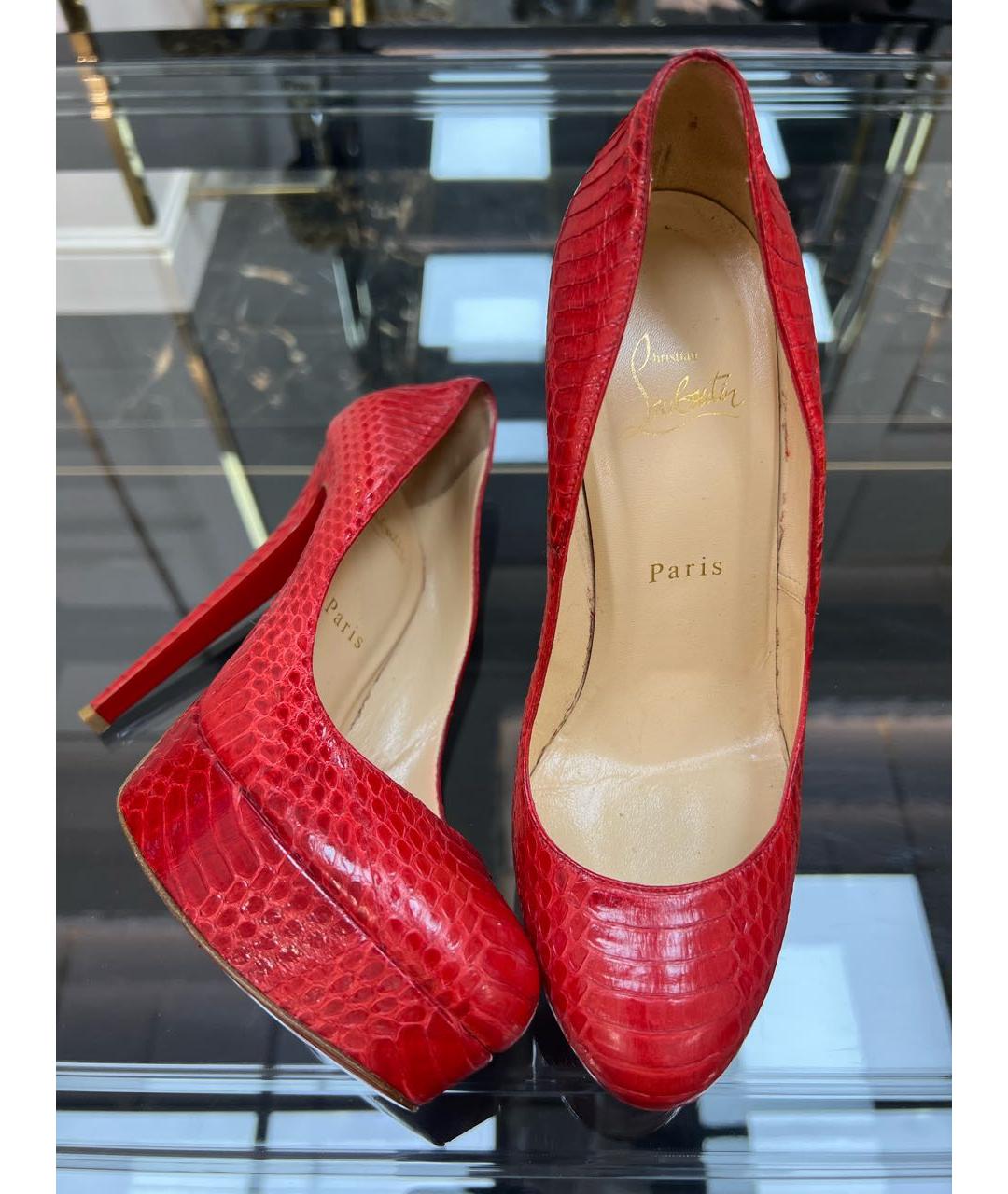 CHRISTIAN LOUBOUTIN Красные туфли из экзотической кожи, фото 4