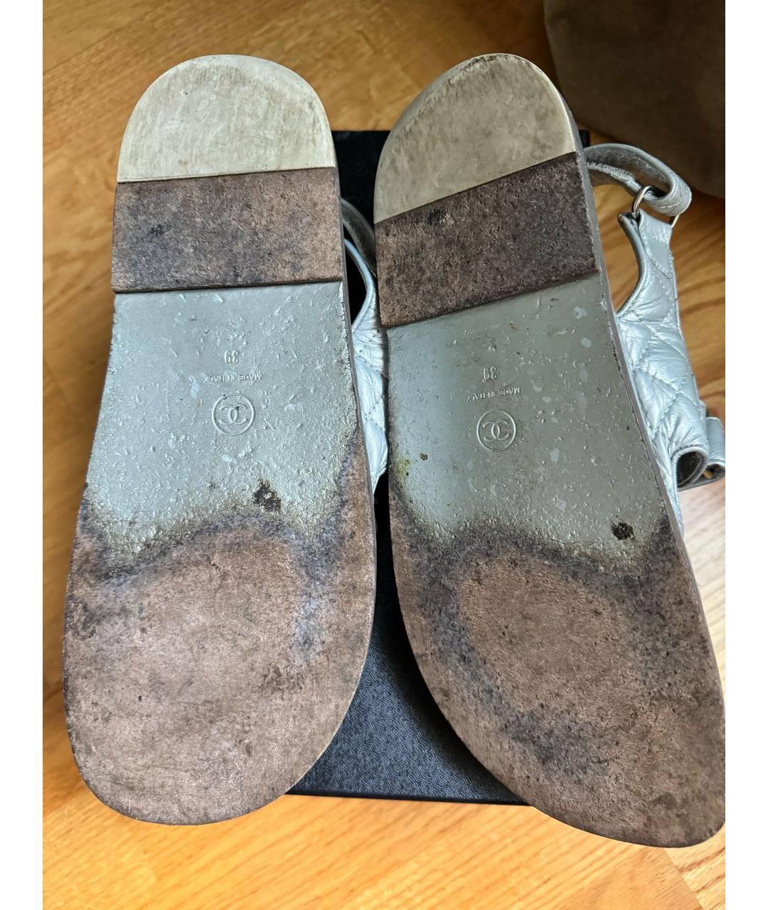 CHANEL PRE-OWNED Серебряные кожаные сандалии, фото 8