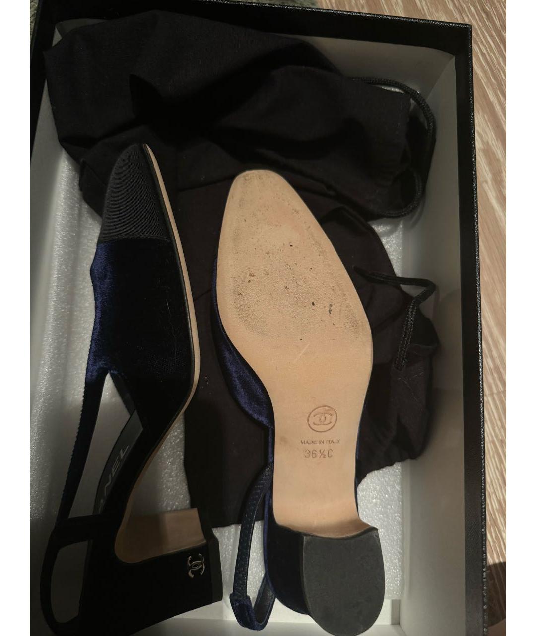 CHANEL Темно-синие бархатные туфли, фото 8