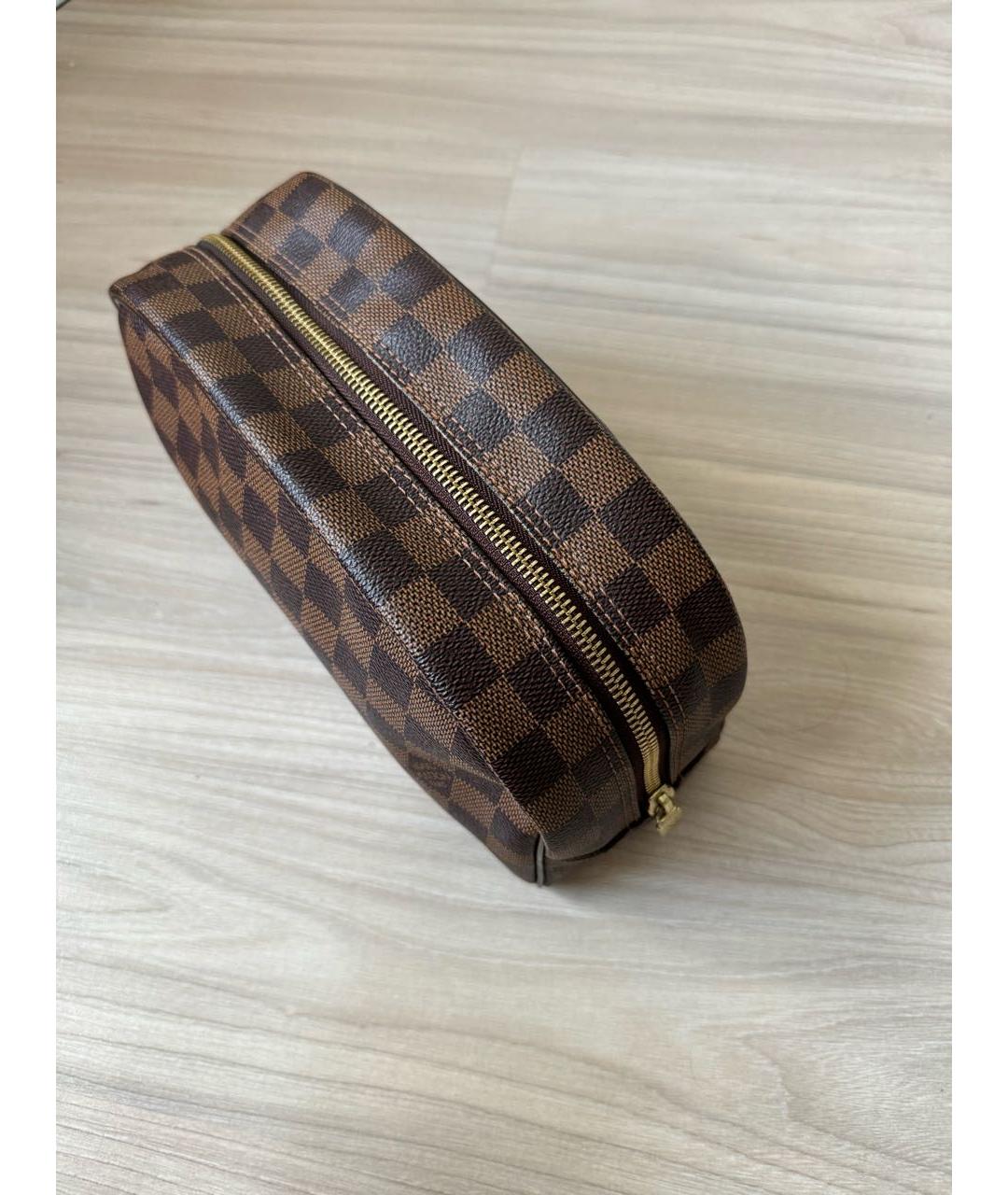 LOUIS VUITTON PRE-OWNED Коричневая косметичка, фото 8
