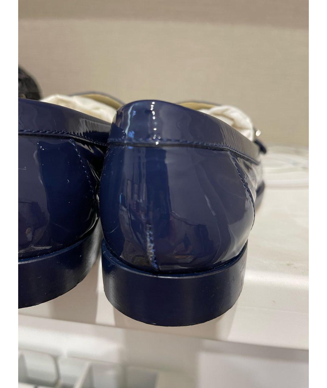 CHANEL PRE-OWNED Темно-синие туфли из лакированной кожи, фото 8