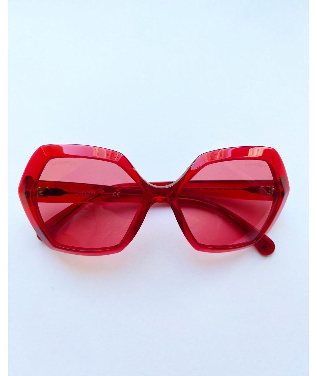 CHANEL PRE-OWNED Красные пластиковые солнцезащитные очки, фото 5