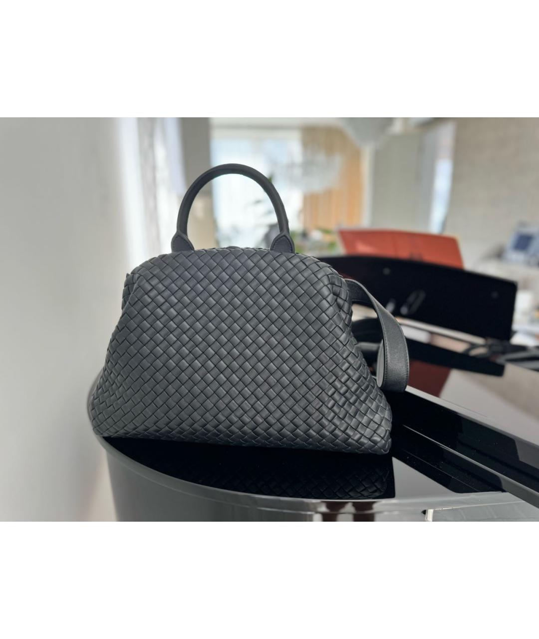 BOTTEGA VENETA Черная кожаная сумка с короткими ручками, фото 2