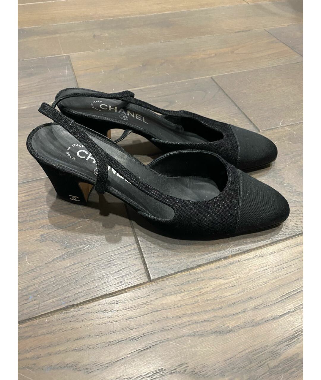 CHANEL PRE-OWNED Черные бархатные туфли, фото 5