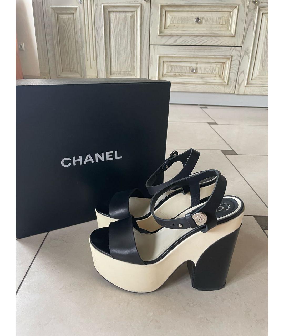 CHANEL PRE-OWNED Белые кожаные босоножки, фото 8