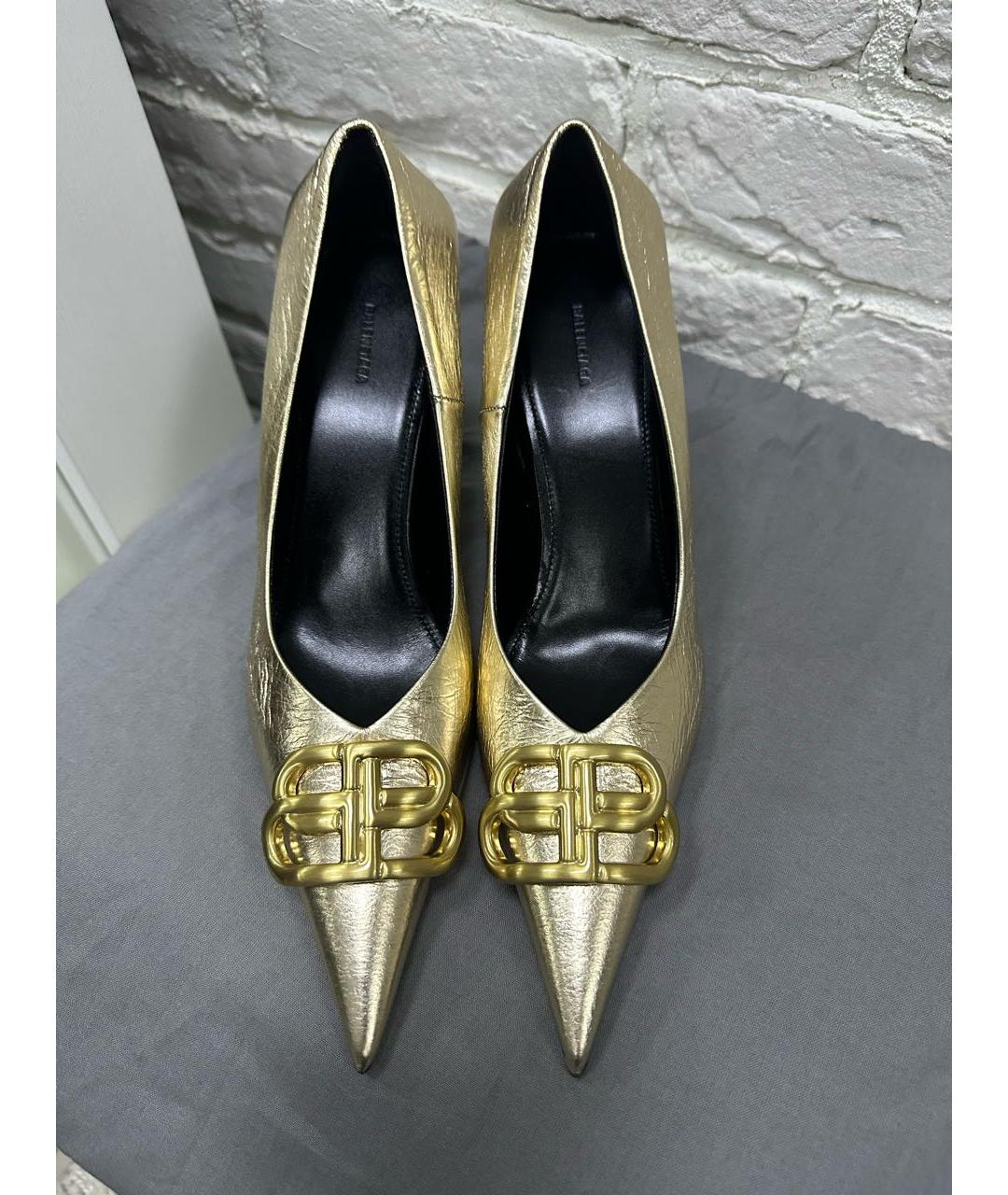 BALENCIAGA Золотые кожаные туфли, фото 3