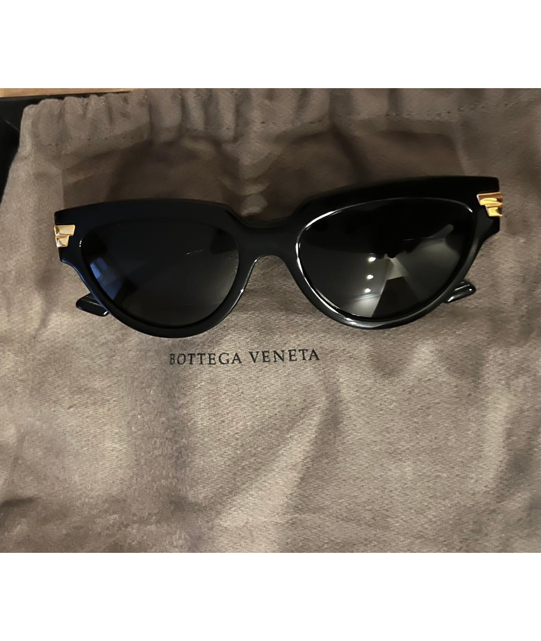 BOTTEGA VENETA Черные пластиковые солнцезащитные очки, фото 2