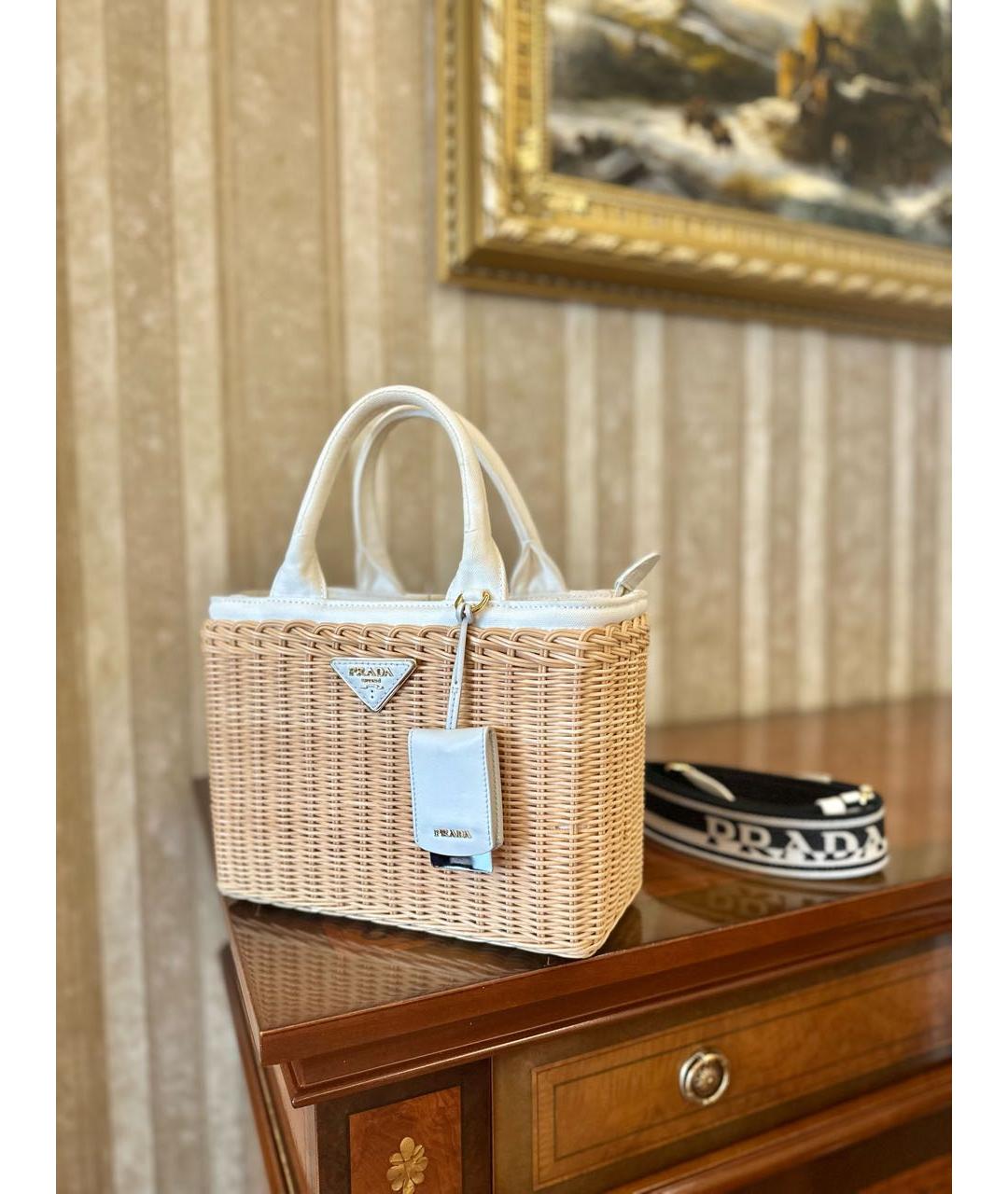 PRADA Белая пелетеная пляжная сумка, фото 3