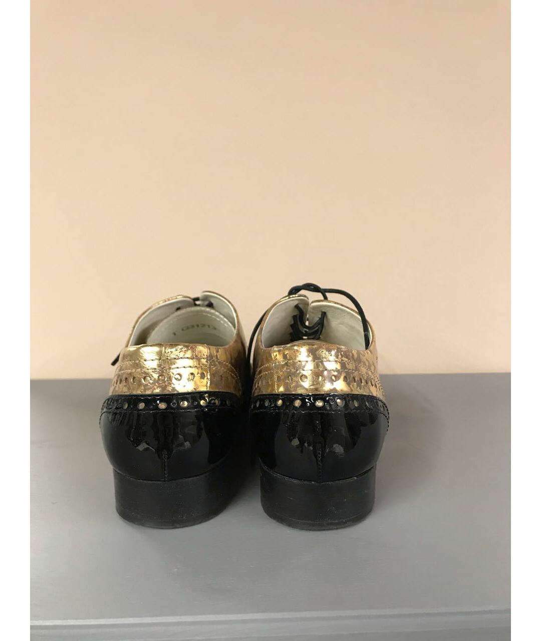 CHANEL PRE-OWNED Золотые ботинки из лакированной кожи, фото 4