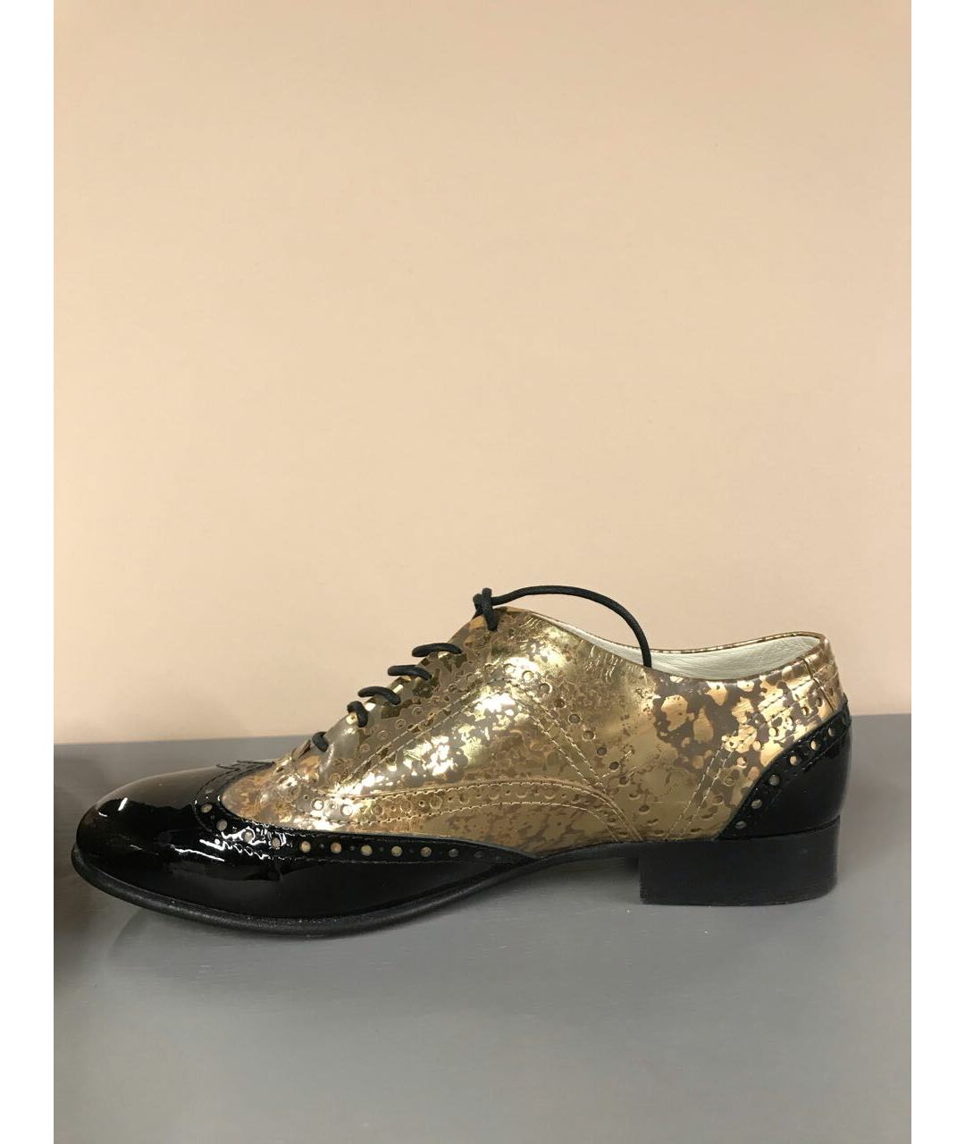 CHANEL PRE-OWNED Золотые ботинки из лакированной кожи, фото 5