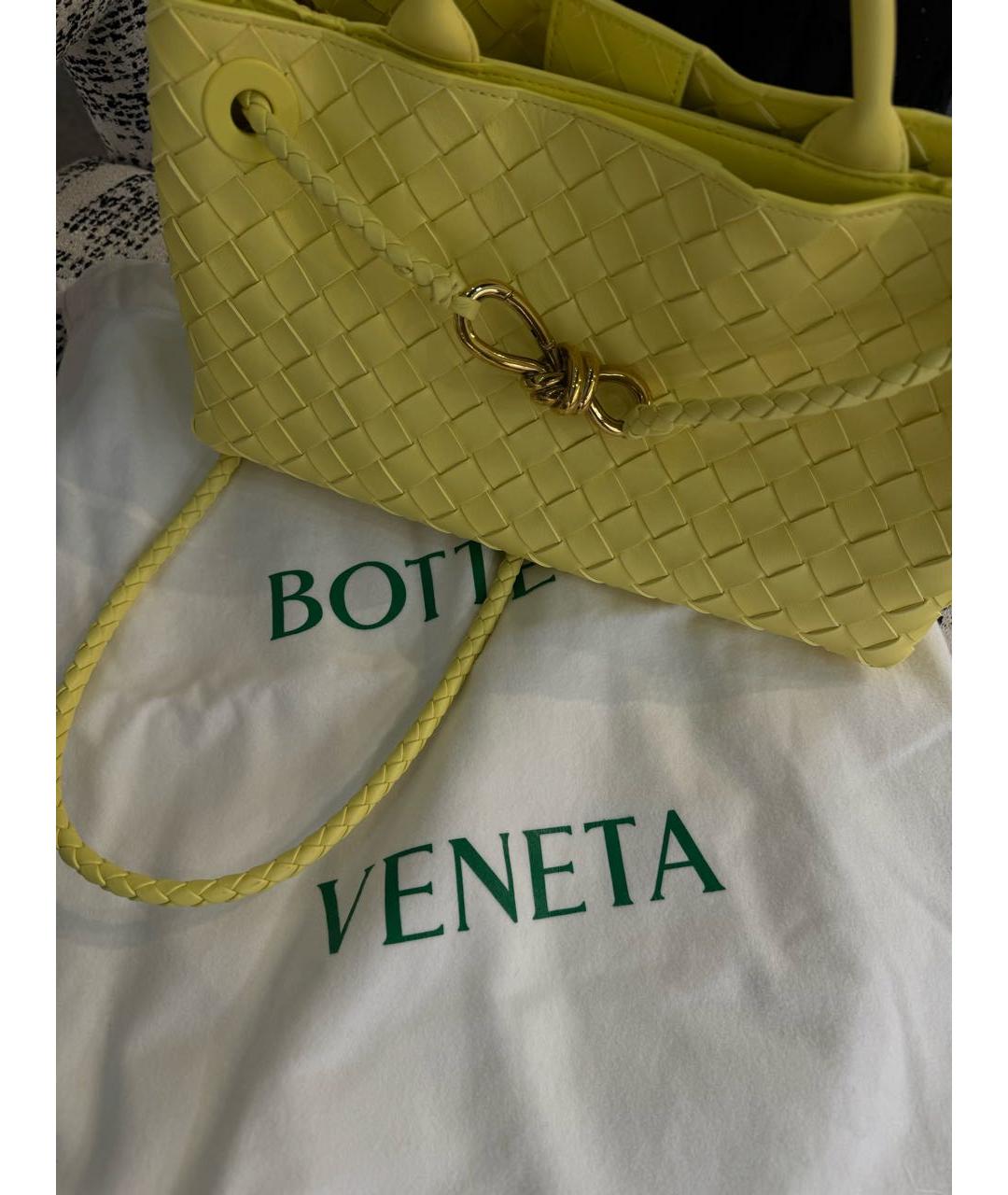 BOTTEGA VENETA Желтая кожаная сумка с короткими ручками, фото 8