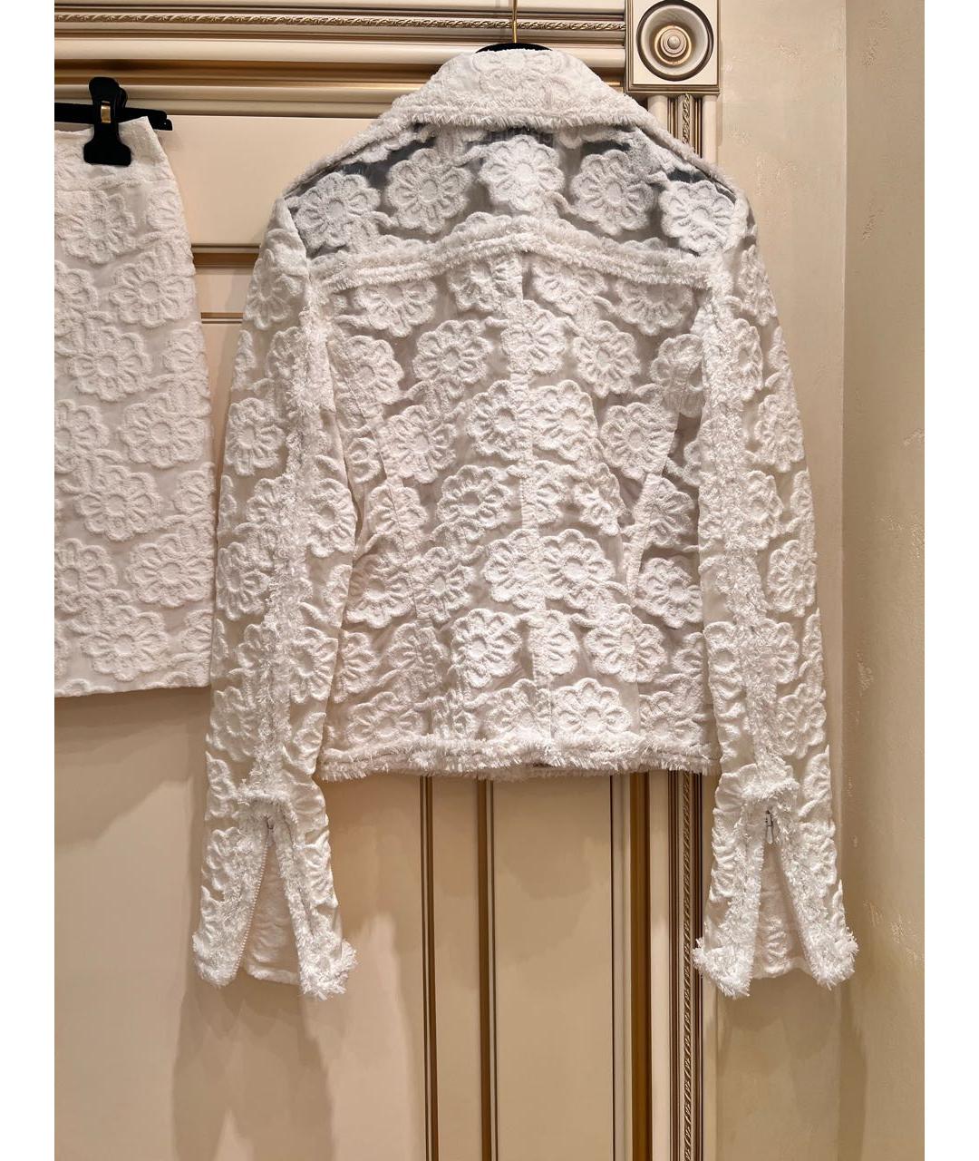 CHANEL PRE-OWNED Белый костюм с юбками, фото 4