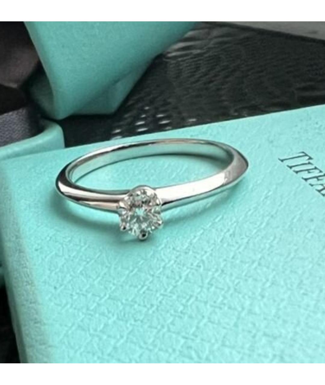 TIFFANY&CO Белое платиновое кольцо, фото 7