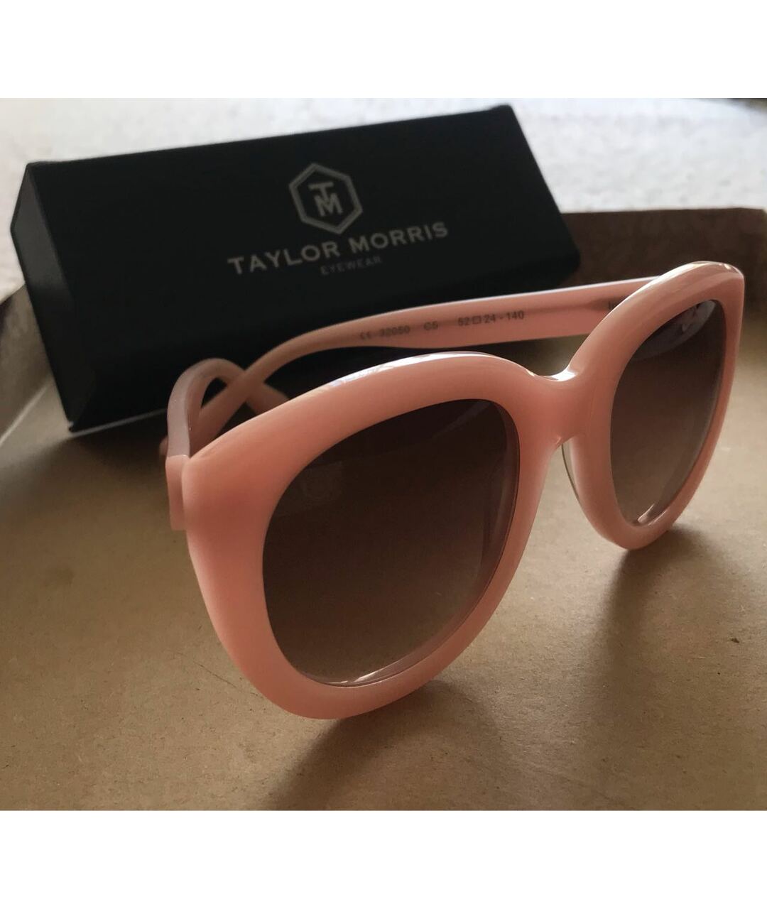 TAYLOR Розовые пластиковые солнцезащитные очки, фото 2