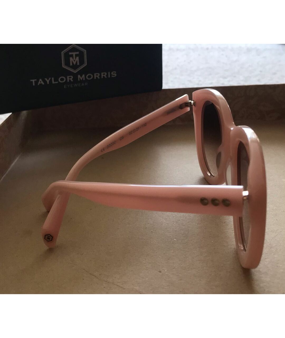 TAYLOR Розовые пластиковые солнцезащитные очки, фото 3
